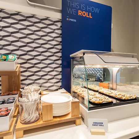 Holiday Inn Express & Suites Chicago - Oak Forest By Ihg エクステリア 写真