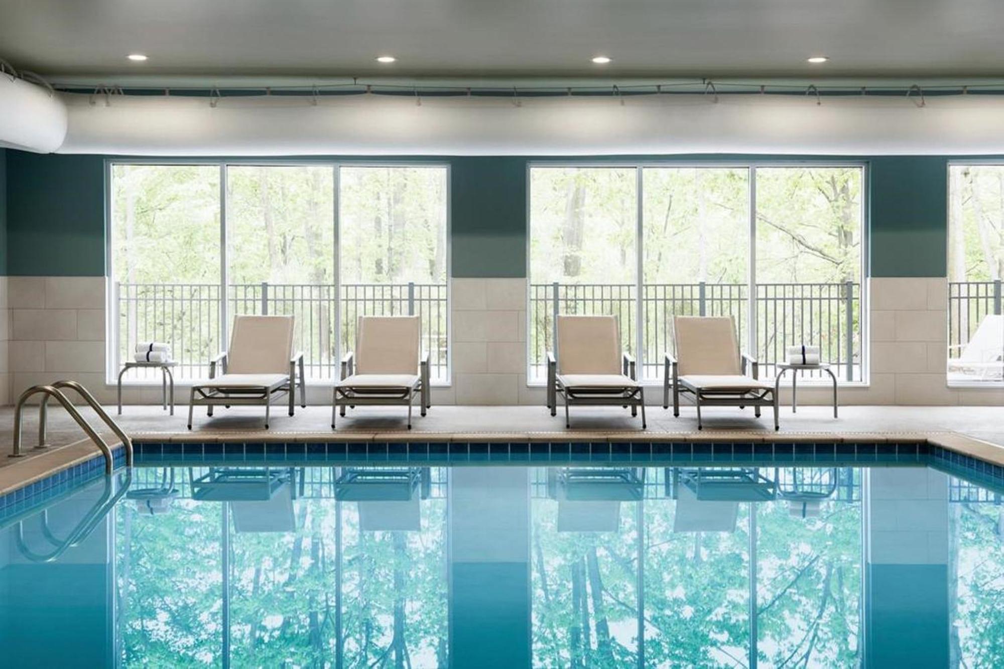Holiday Inn Express & Suites Chicago - Oak Forest By Ihg エクステリア 写真